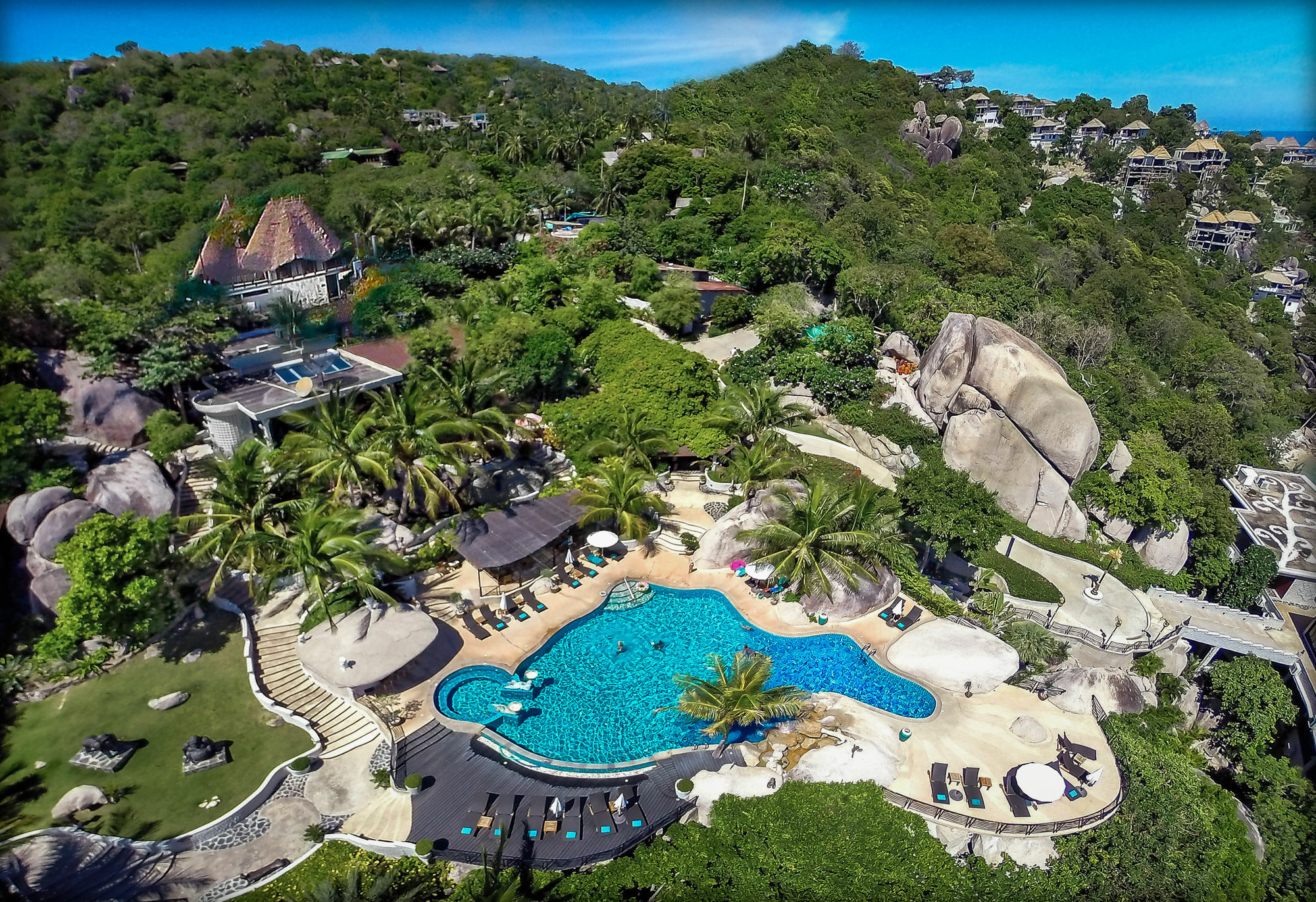 Jamahkiri Dive Resort & Spa Koh Tao Exterior photo Aerial view of the resort
